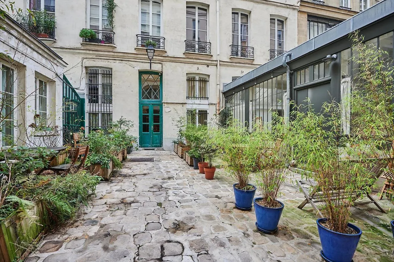 Apartment Centrer Of Paris By Studio Prestige 0*,  France