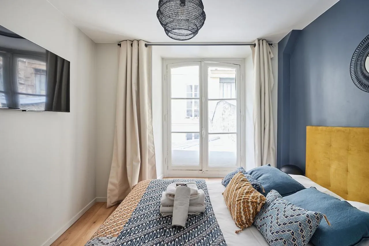 Apartment Centrer Of Paris By Studio Prestige France